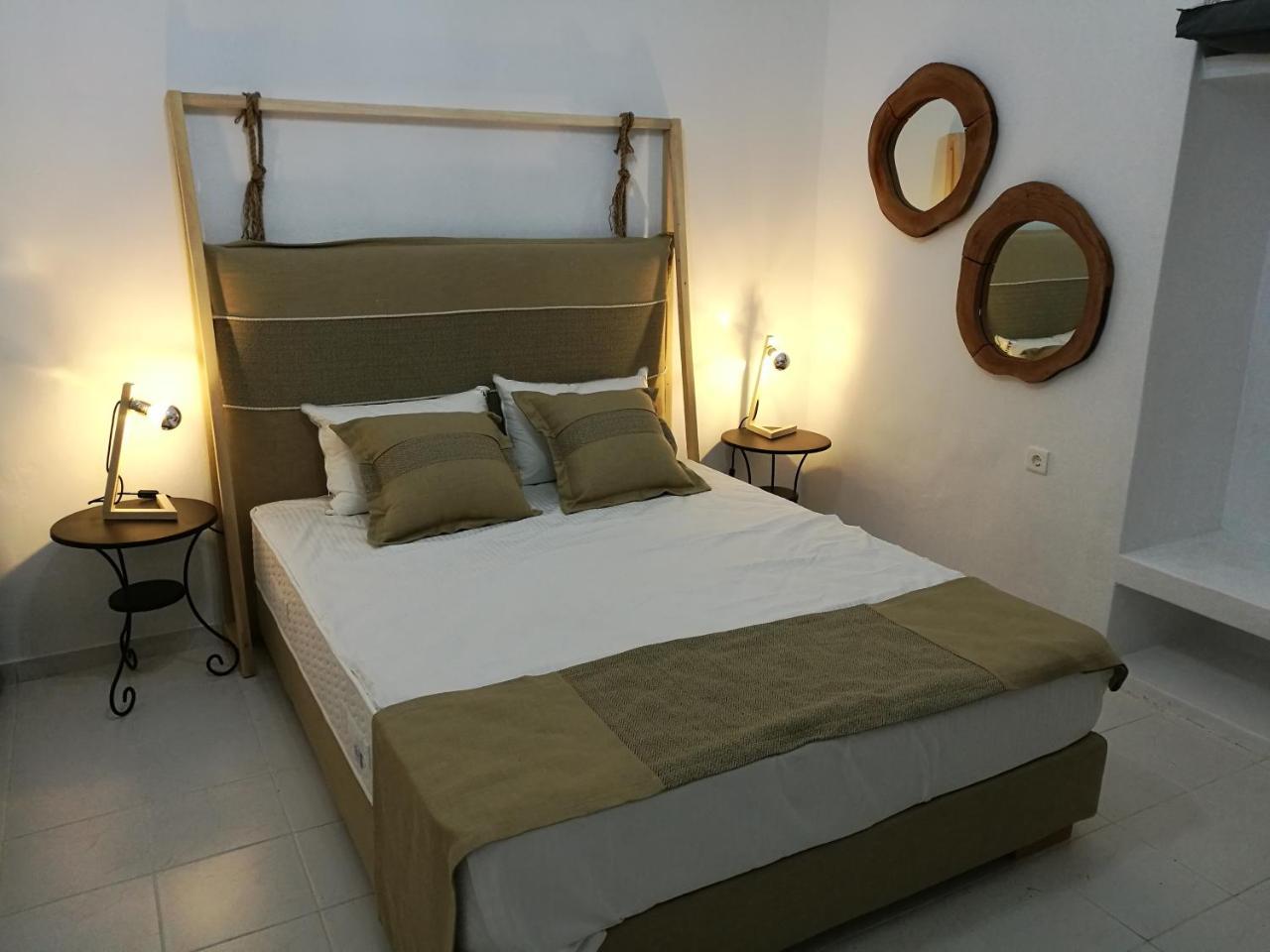 Gerania Milos Apartment Adamantas  Екстериор снимка