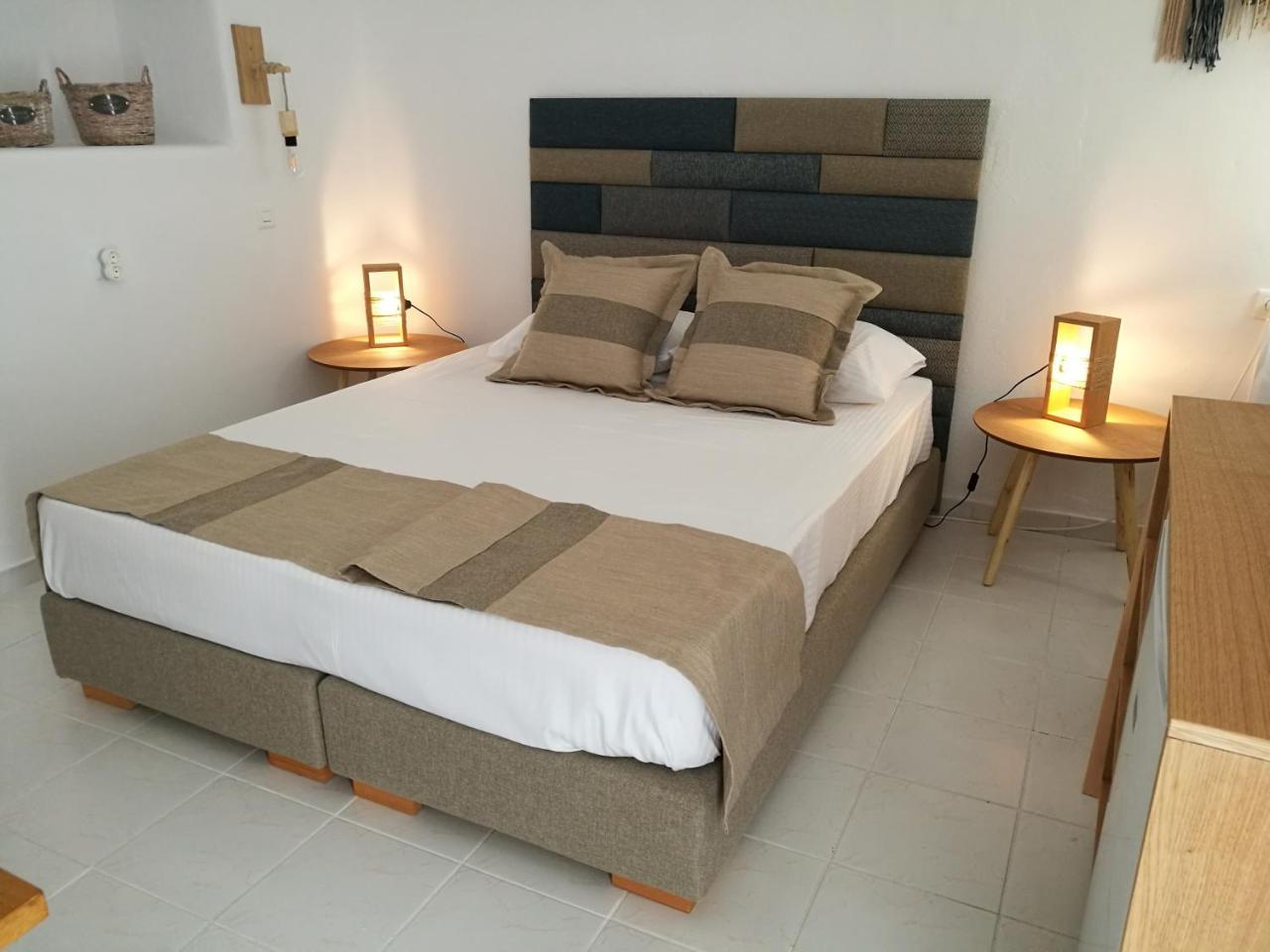 Gerania Milos Apartment Adamantas  Екстериор снимка