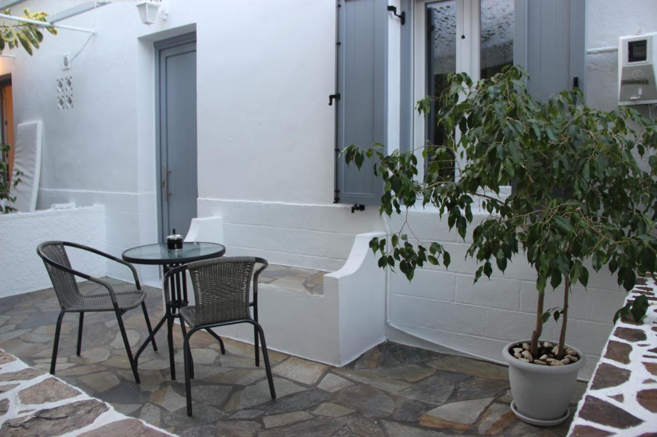 Gerania Milos Apartment Adamantas  Екстериор снимка
