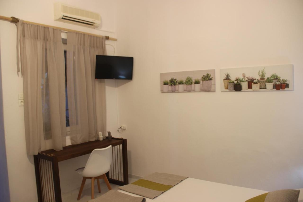 Gerania Milos Apartment Adamantas  Екстериор снимка