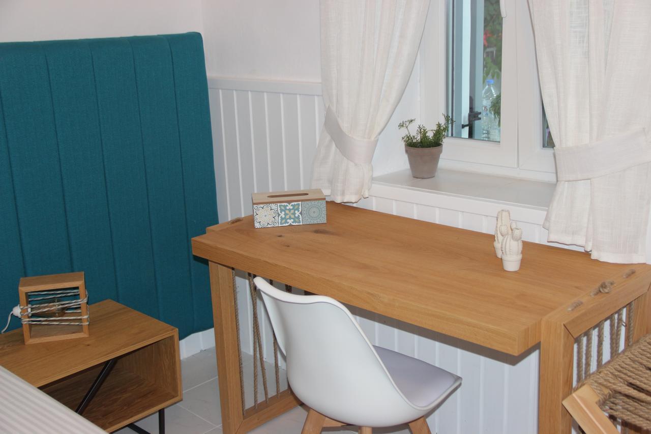 Gerania Milos Apartment Adamantas  Екстериор снимка